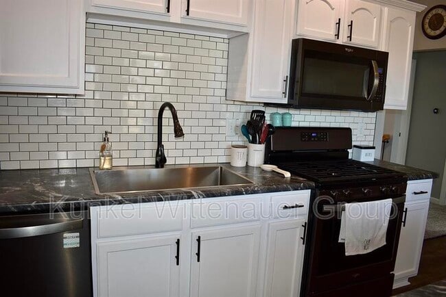 Building Photo - 1538 Manchester Dr