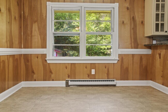 Building Photo - 312 Wilder Rd