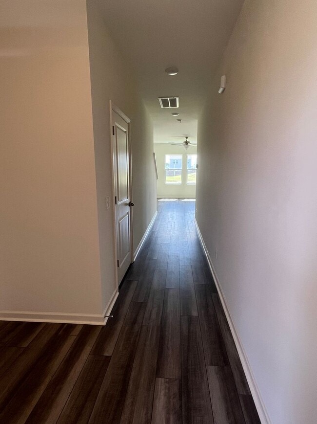 Building Photo - Beautiful 3 Bedroom Home In Cane Bay