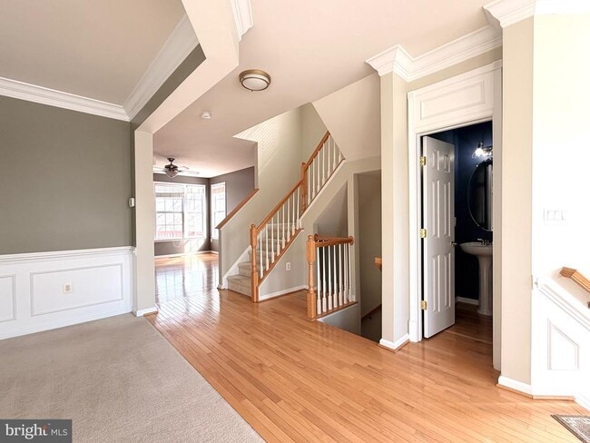 Building Photo - 43086 Shadow Terrace