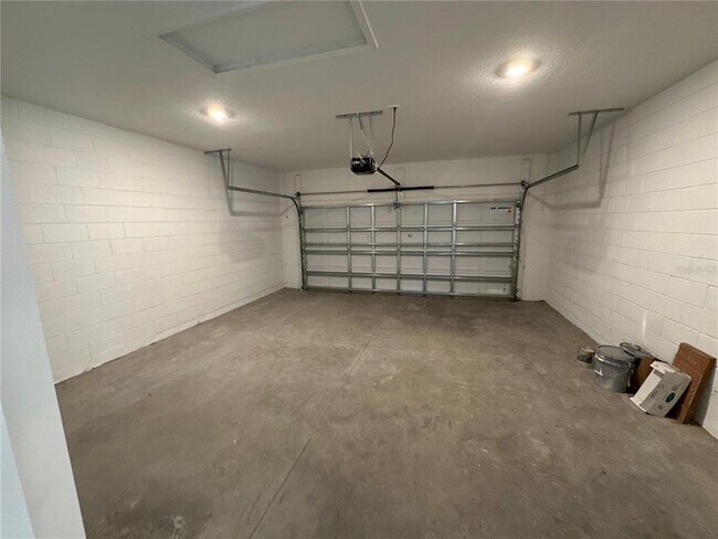 Building Photo - 1036 Teal Crk Dr