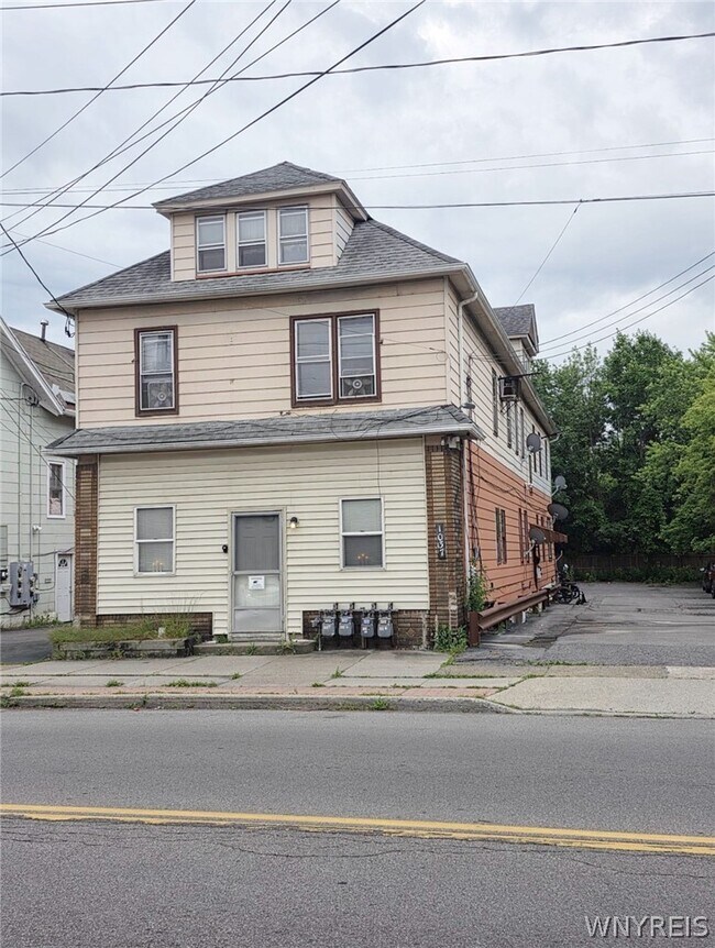 Building Photo - 1037 Walden Ave