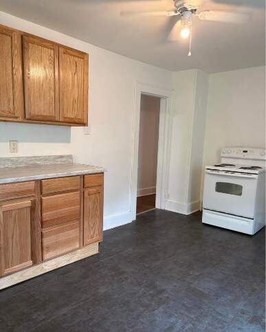 Building Photo - 1017 Main St