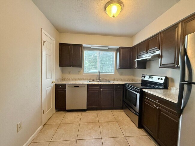 Building Photo - 4117 S Semoran Blvd
