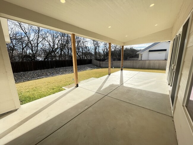 Building Photo - 252 N Ciderbluff St