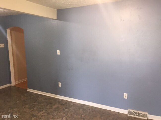 Building Photo - 3 br, 1.5 bath House - 1651 Old Brodhead Road