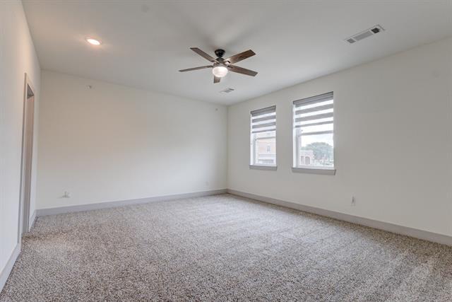 Building Photo - 6043 Rivendell Dr