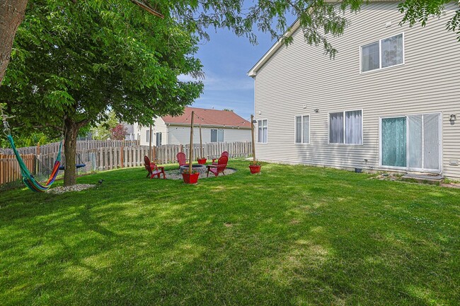 Building Photo - 1854 S Fallbrook Dr