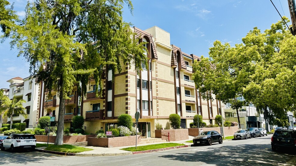 Primary Photo - Clark Drive Apartments