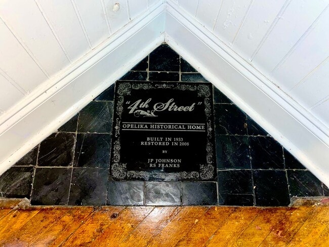 Building Photo - Historic District - Opelika