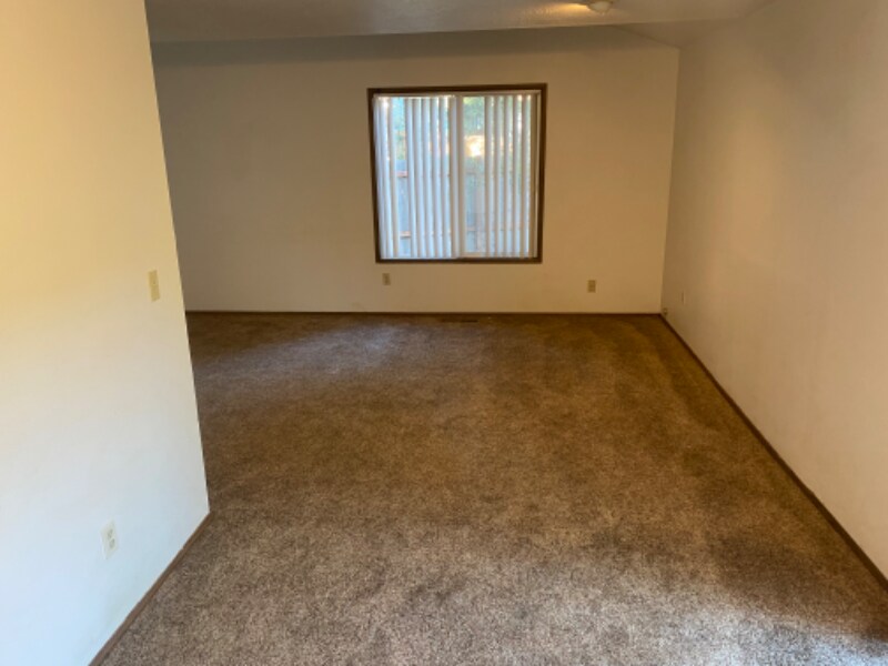 Building Photo - 5499 Nicole Ct SE