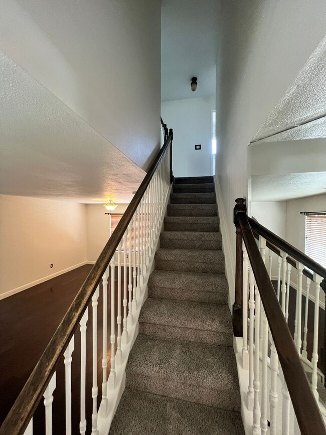 Building Photo - Pacific Grove Home for Rent in Canyon Coun...