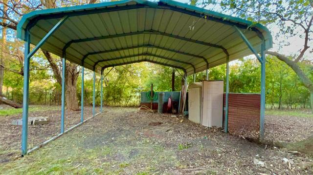 Building Photo - 1924 Countryside Dr