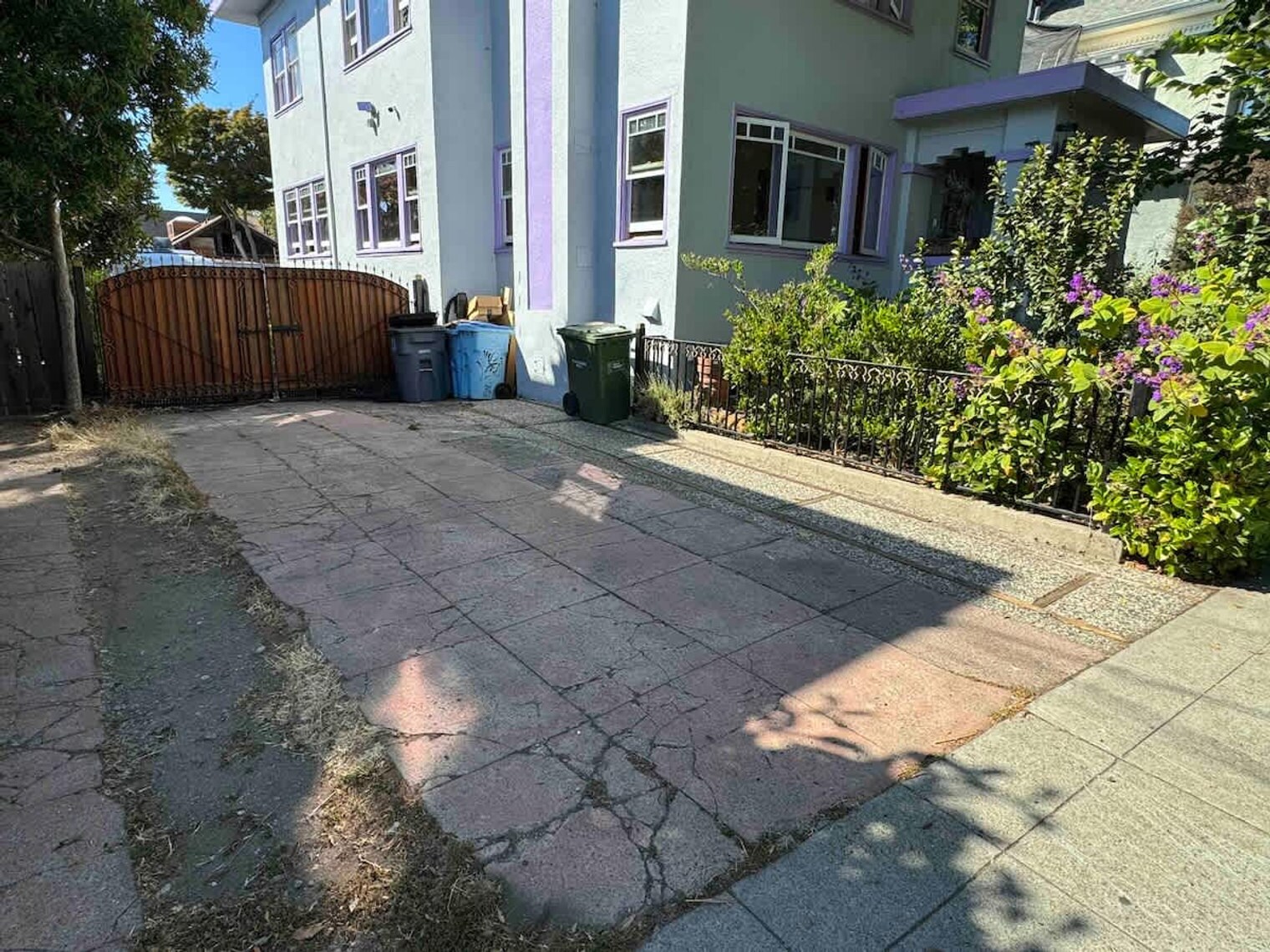 Building Photo - 3148 College Ave