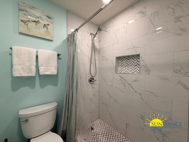 Building Photo - 4000 Gulf Terrace Dr
