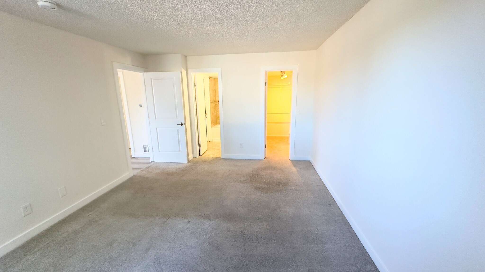 Building Photo - 3053 S Ursula Cir