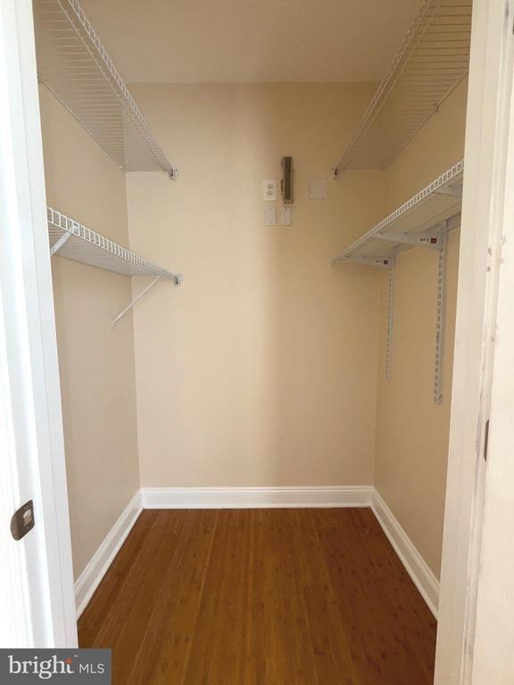 Building Photo - 1571 Spring Gate Dr.