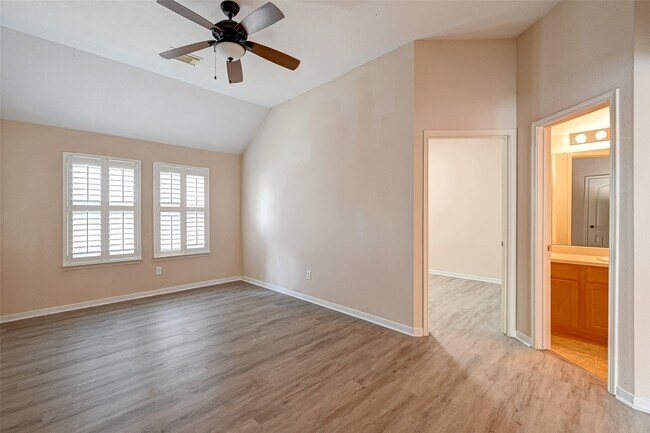 Building Photo - 6923 Grants Hollow Ln