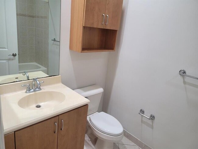 Building Photo - 3020 NW 125th Ave