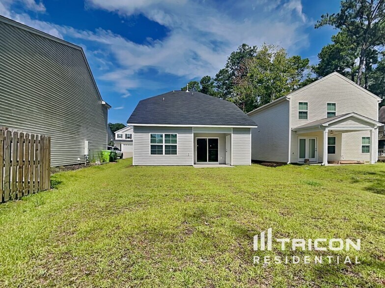 Building Photo - 2792 Prince Charles Ct