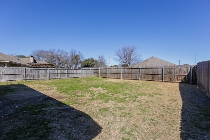 Building Photo - 2108 Natchez Dr