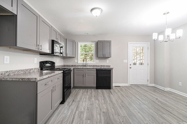 Building Photo - Newly Built 3BR/2.5BA Townhome in Lithonia!