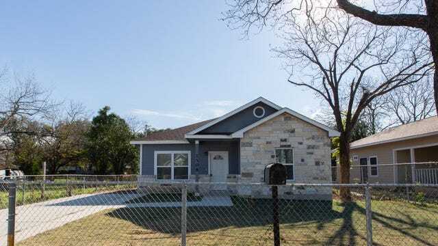 Building Photo - 1308 Aransas Ave