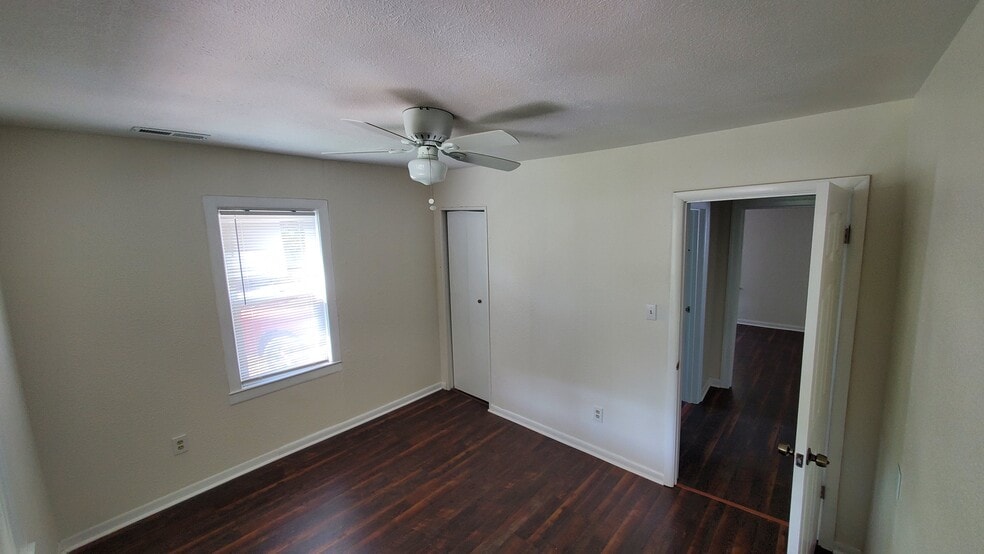 Bedroom 1 - 1387 Elizabeth St