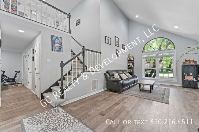 Building Photo - 100 Chatsworth Cir