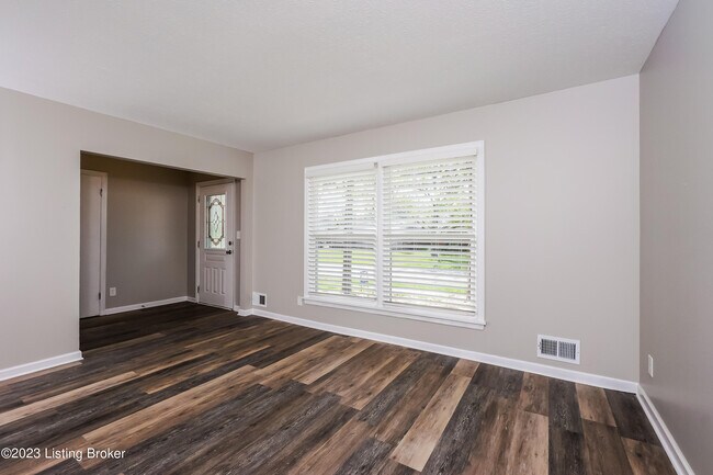 Building Photo - 9607 Walnutwood Way