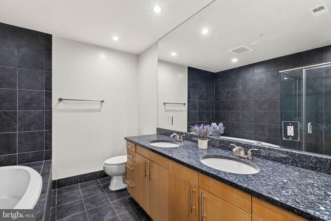 Building Photo - 3409 Wilson Blvd