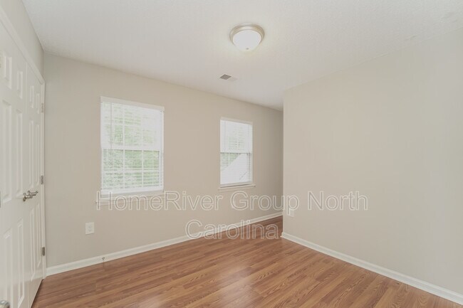 Building Photo - 7340 Maitland Ln