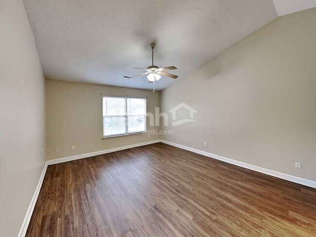 Building Photo - 110 Baker Springs Ln