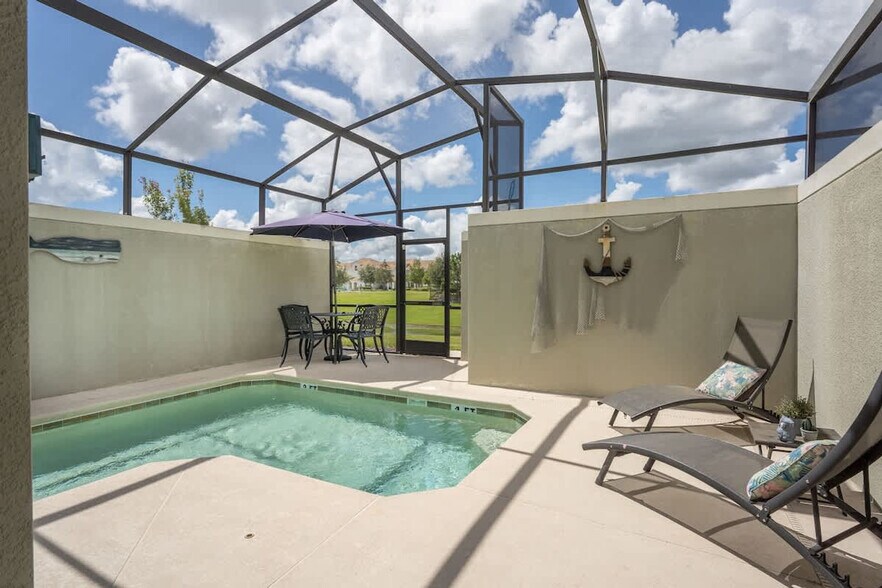 Building Photo - 4825 Romeo Cir