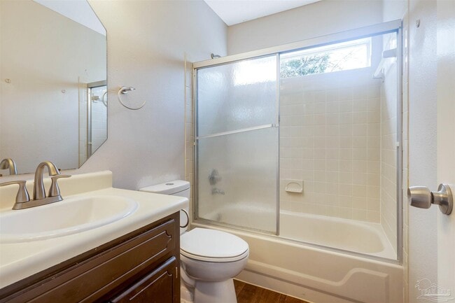 Building Photo - 2060 Cambridge Cir