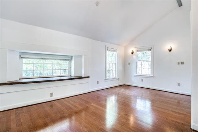 Building Photo - 1520 San Saba Dr
