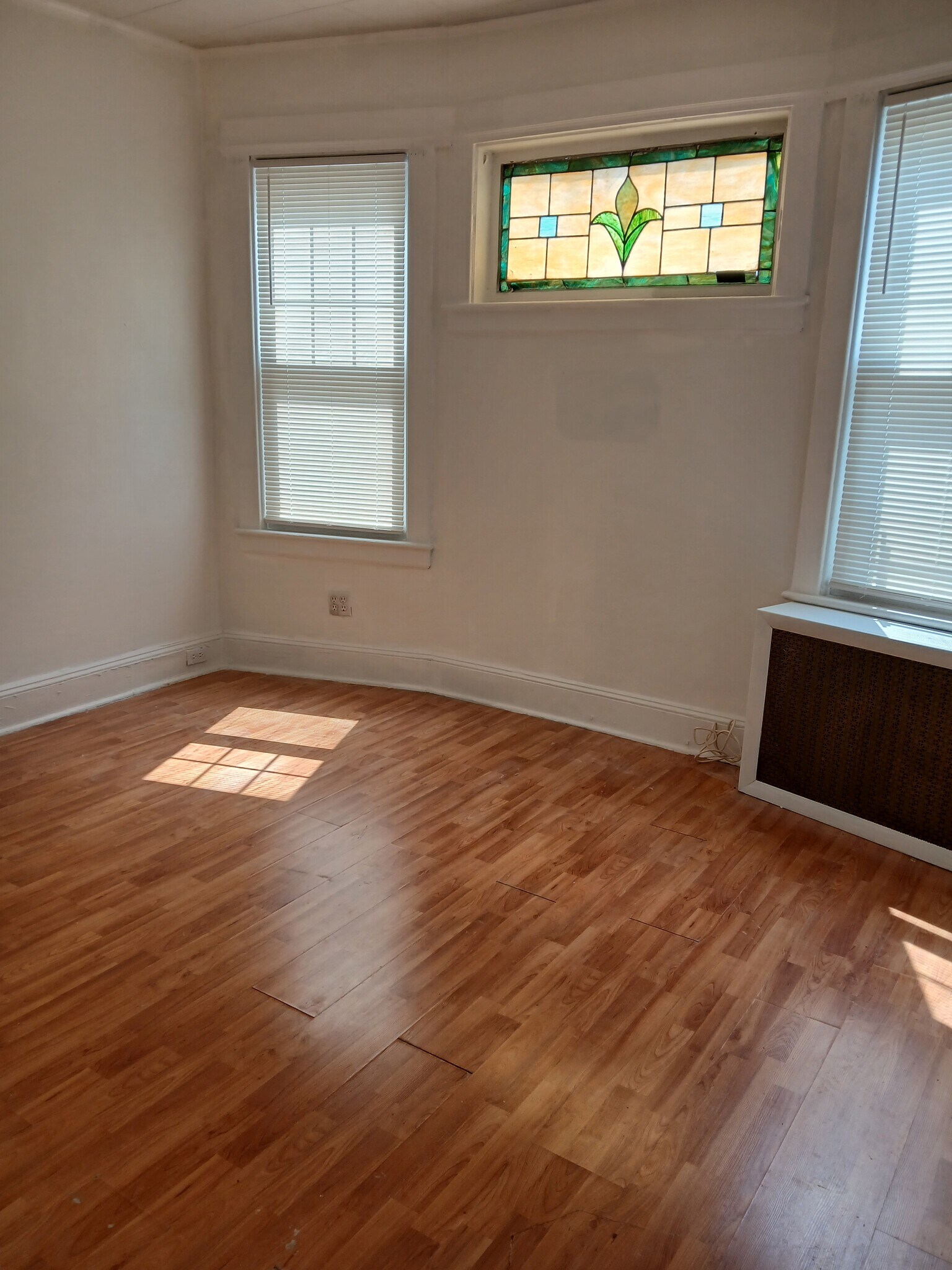 Building Photo - 2268 Richmond Ter