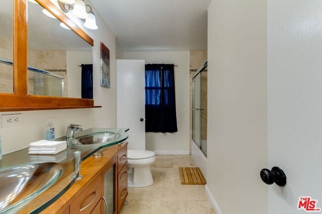 Building Photo - 11257 Collett Ave