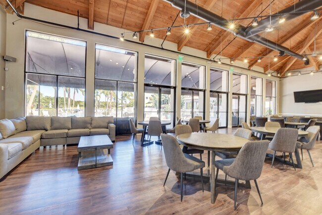 Building Photo - 11073 Harbour Springs Cir