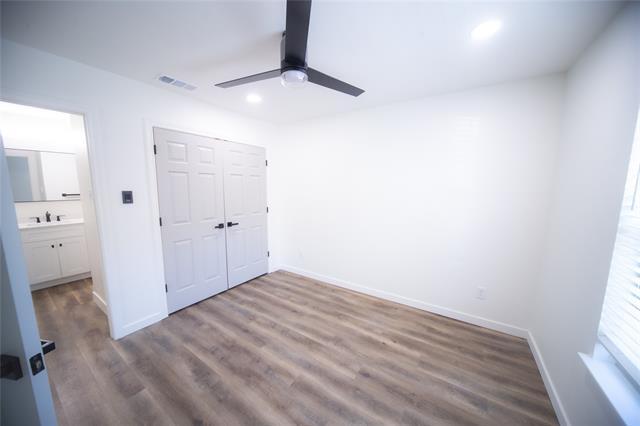 Building Photo - 3233 S University Dr
