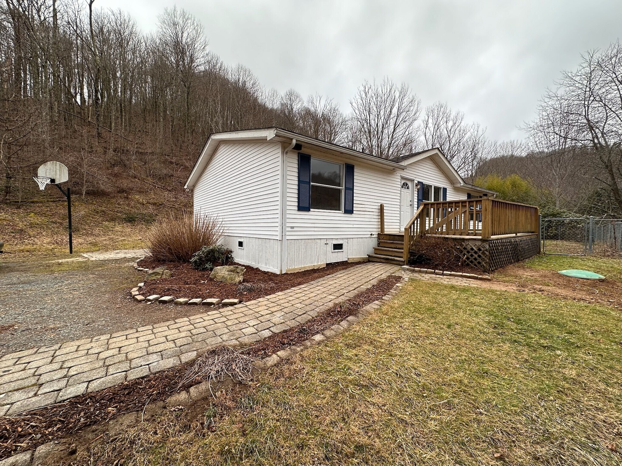 Building Photo - 303 Baldwin Gap Rd