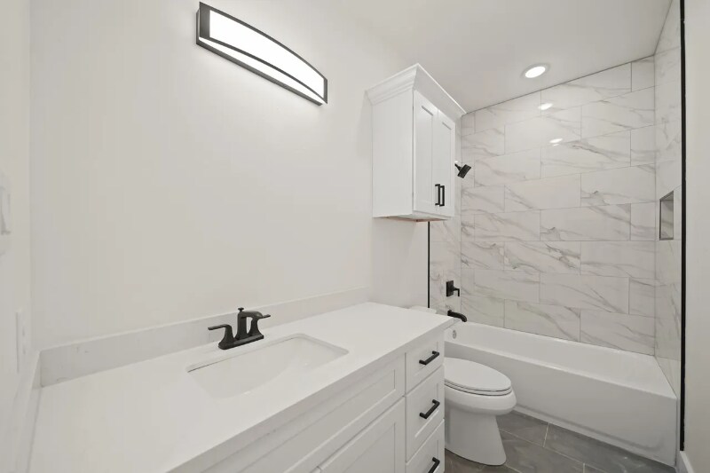 Building Photo - 8131 Woodward St