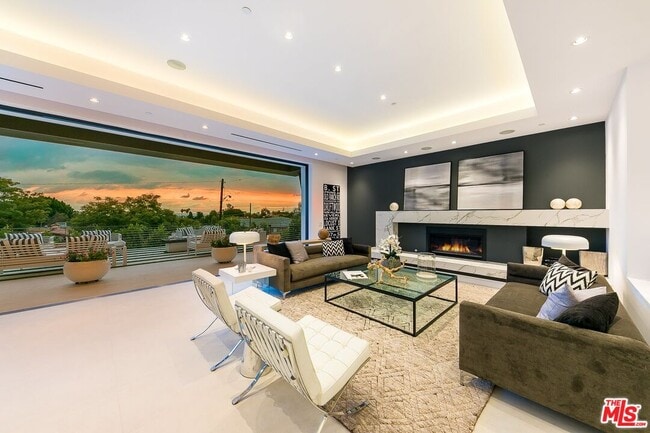 Building Photo - 2030 Talmadge St