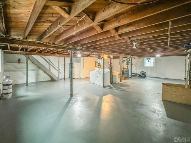 Building Photo - 216 Julius St
