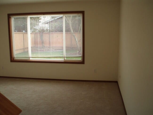 Building Photo - Hopkins - 1402