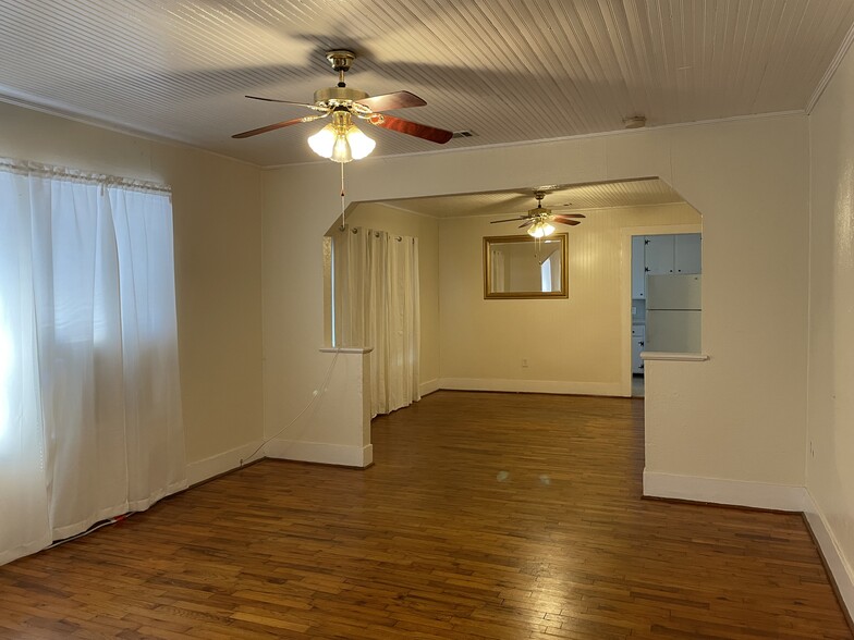 Living room looking to Dinning room - 6 Odess Ln