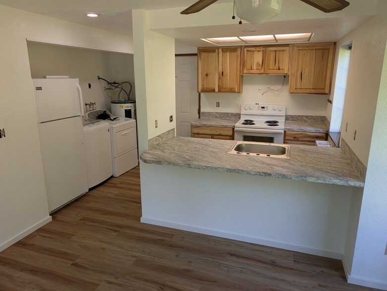 Building Photo - 853 San Juan Blvd