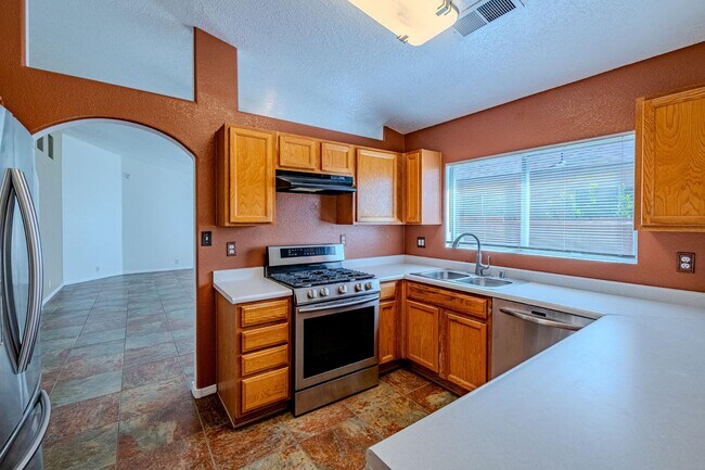 Building Photo - 4720 Shepherd Ct NE