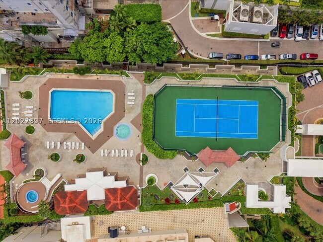 Building Photo - 20185 E Country Club Dr