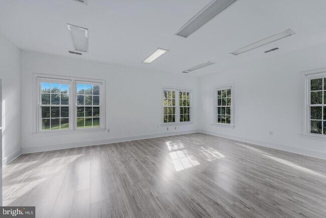 Building Photo - 615 Nalls Farm Way